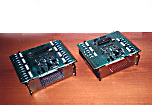 Блоки электронные контроллеров КДУ-3.1 (справа) и КДУ-3.2 (слева)